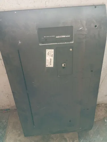 Vendo TV só mente para tirar peça