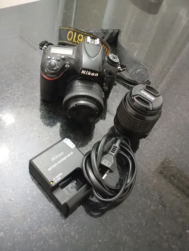 Vendo câmera D610 Nikon com 2 lentes, carregador, bateria e dois cartões de memórias de 32