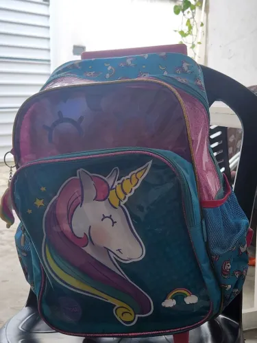 Mochila escolar infantil