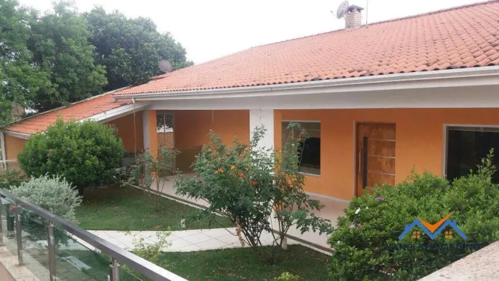 CASA TERREA A VENDA EM CONDOMINIO FECHADO ARUJA ! CONFIRA!