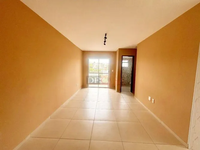 Apartamento à Venda em Itaquera. 2 dormitórios, sacada, 1 vaga de garagem. São Paulo/SP