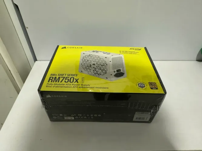 Fonte Corsair RM750x Shift Branca