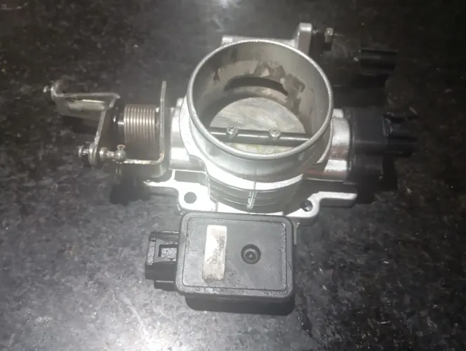 Corpo borboleta TBI Cherokee Laredo 97 6 cc