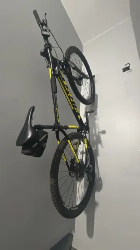Vendo bicicleta pouquíssimo usada