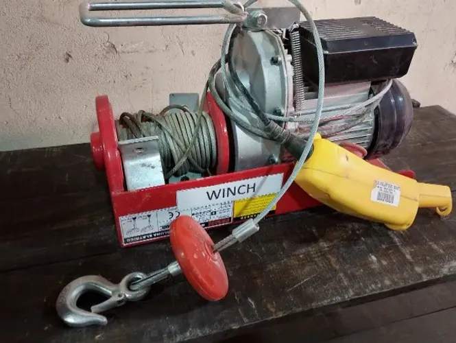 Guincho de Coluna Elétrico - HA 107 - 1000 kg - 220V