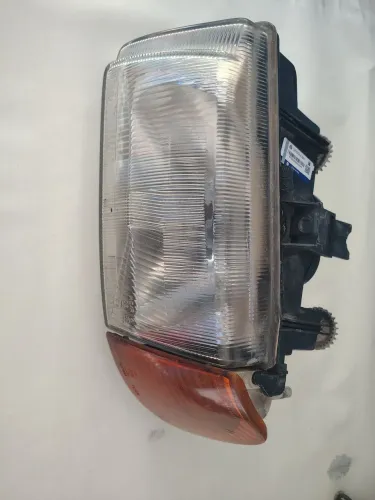 Farol VW Polo Lado Esquerdo Ano 1997 A 2001 Usado 