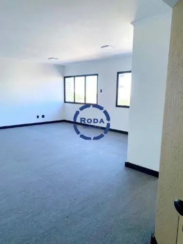 Sala Comercial para Alugar na Vila Mathias 60 m², 1 Vaga, Isento de Condomínio e IPTU