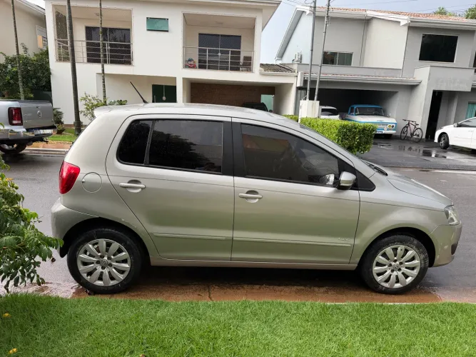 Volkswagen Fox 1.0 MI Total Flex 8V 5P 2014