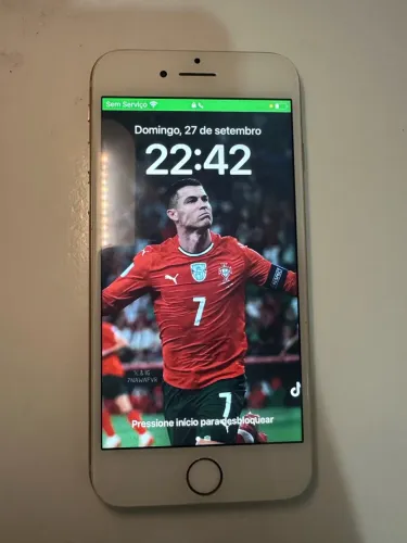 iPhone 8