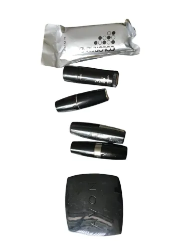 Kit Avon Color Trend Base Batons e Pincéis