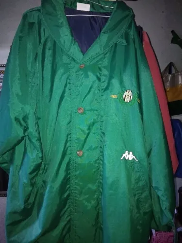 Roupão de chuva de treinador de futebol original da juventude.