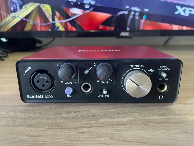 Interface de áudio Focusrite Scarlett Solo de 2ª Geração