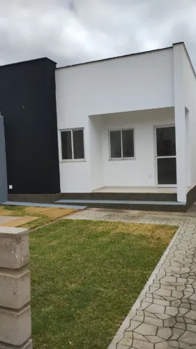  Casa em  Poções Bahia, bairro  Alto da Vitória!