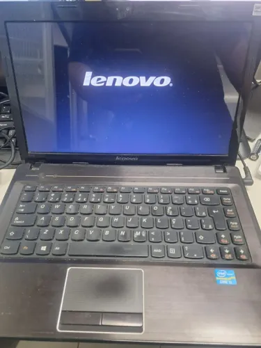 NOTEBOOK + TECLADO $400,00