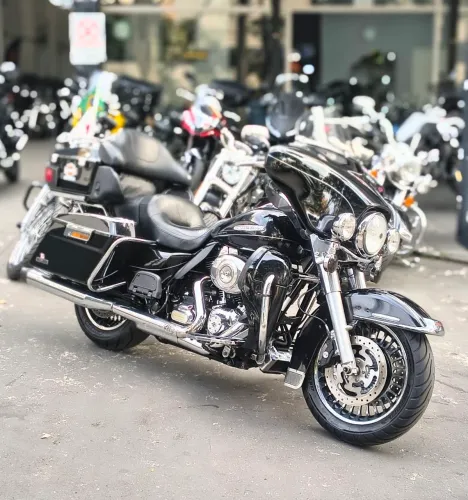 Harley Davidson Electra Glide Ultra Limited FLHTK 