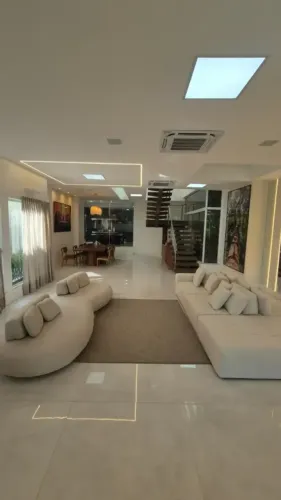 Mansão  à Venda no Reduto | 4 Suítes | 5 VGs | 890m²