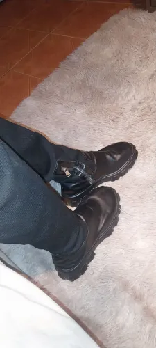 Bota feminina estilo coreana tamanho 39