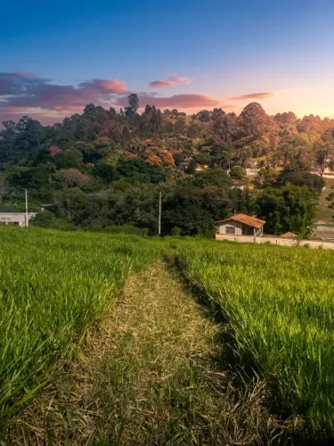 1000m² em Mairinque com localização estratégica perto do Castelo Medieval