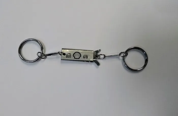 Chaveiro Prateado 2 Em 1