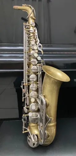 Sax Alto Conn 20M EUA