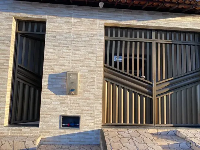 ^ Casa na Rua Estância à vista por 340 MIL