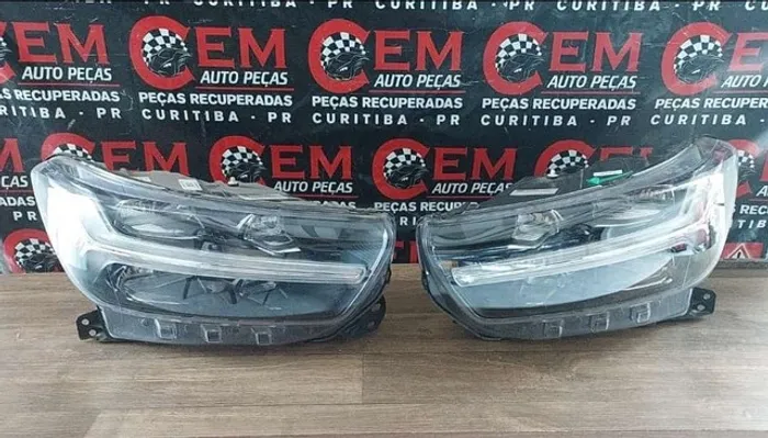 Par de Farol volvo xc40 Original