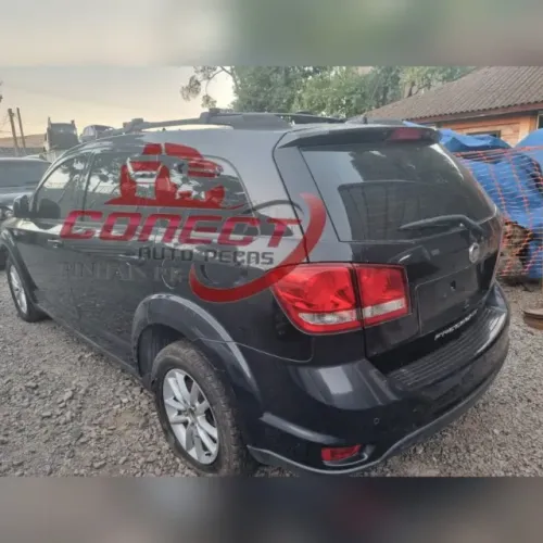 Sucata Fiat Freemont 2.4 gasolina ano 2014 para retirada de peças 