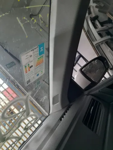 Acabamento da coluna do para brisa do Virtus e Polo