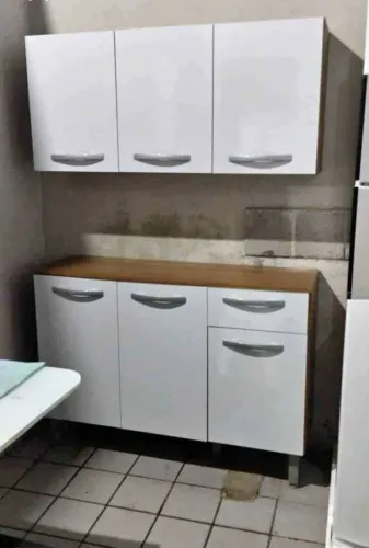 Armário de Cozinha com Portas e 1 Gavetas - Novo!