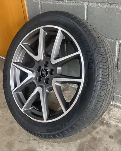 Jg de roda aro 21 velar p380 + pneus michelin
