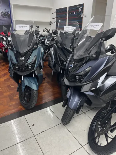 Dafra Cruisym 300 2023 18000km