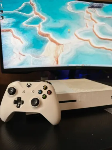 Xbox One S