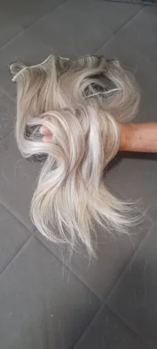 Mega hair de alta qualidade, usado por apenas 5 meses. 138g,20 cm.