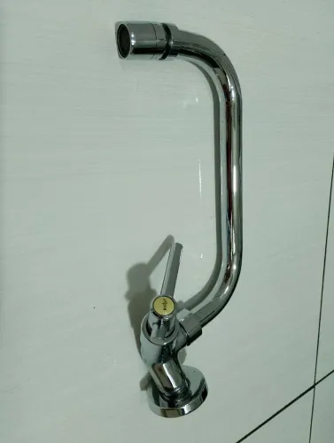 Torneira de parede cozinha bica U móvel