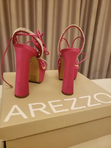 Sandália da marca Arezzo 36