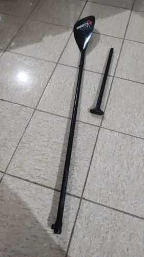 Remo de carbono e alumínio