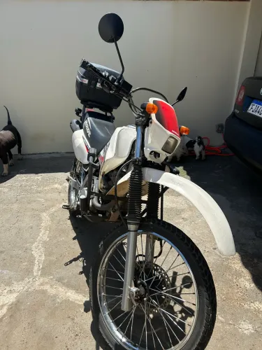 XR 200r à venda 