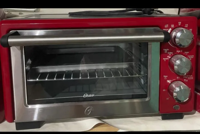 Forno elétrico vermelho 