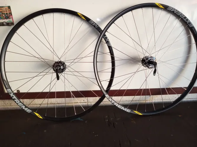 Rodas extreme tubeless com cubos absolute barulhentos para mtb