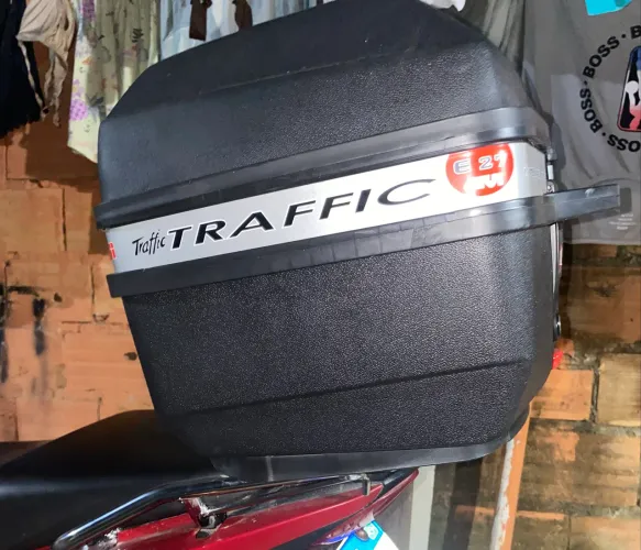 Baú com suporte completo 