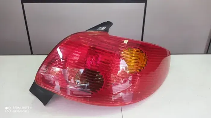 Lanterna Traseira Direita Peugeot 206 2004 2005 2006 A 2010 