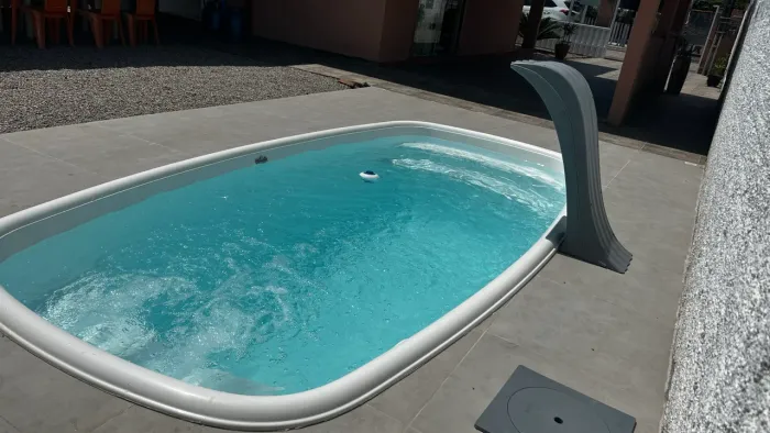 Alugo Casa com Piscina - Praia de Palmas/SC ?