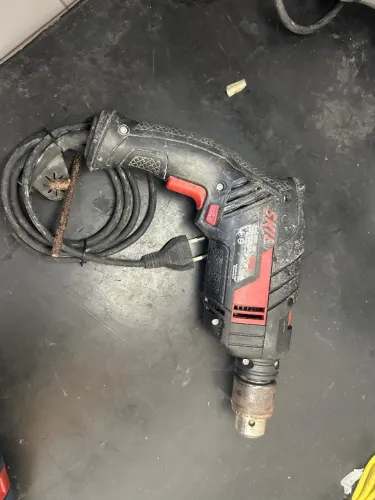 Furadeira de impacto skill modelo 6555 570w 13mm