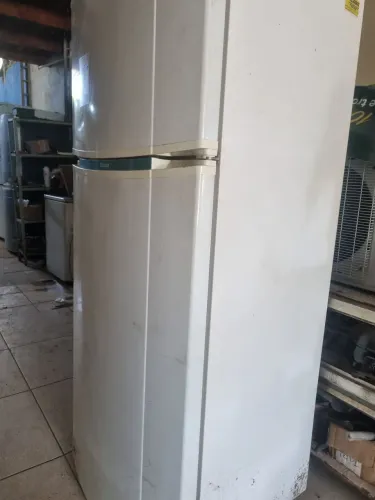 Vendo geladeira 