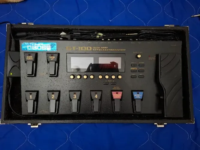 Pedaleira Boss GT100 + Case + Fonte original 