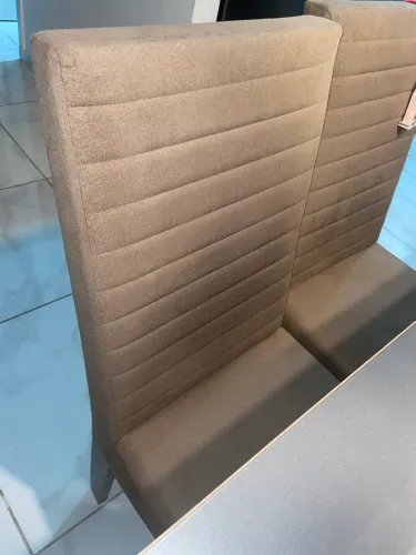 Mesa lindíssima 6 cadeiras 