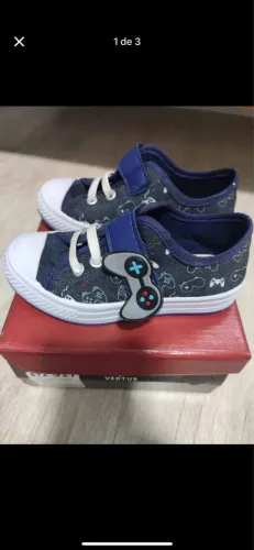 Tênis Infantil Jeans com Detalhe de Joystick