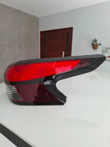 Lanterna Traseira new versa 2024 lado direito