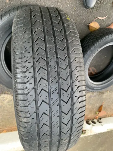Pneus 215/60/16 por 200$ peça única seminovo instalado Jabaquara