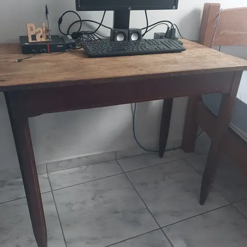 Mesa antiga madeira